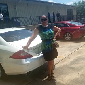 Meet your Posher, Mercedes